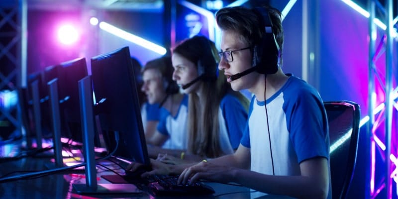 Tham gia cá cược Esport tại BL555 dễ dàng